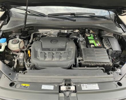 Чорний Фольксваген Тігуан, об'ємом двигуна 2 л та пробігом 66 тис. км за 19499 $, фото 7 на Automoto.ua