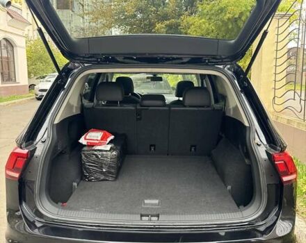 Чорний Фольксваген Тігуан, об'ємом двигуна 1.98 л та пробігом 199 тис. км за 17100 $, фото 13 на Automoto.ua