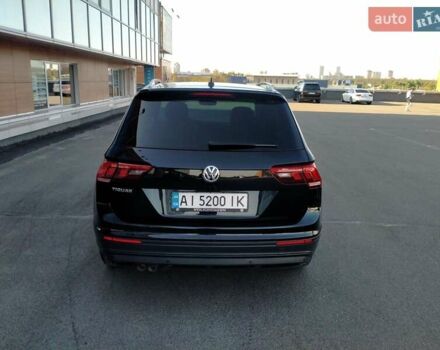 Чорний Фольксваген Тігуан, об'ємом двигуна 1.97 л та пробігом 197 тис. км за 23000 $, фото 4 на Automoto.ua