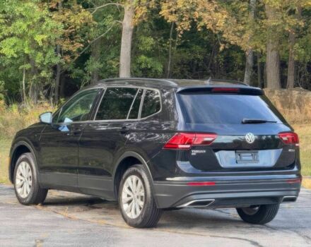 Черный Фольксваген Тигуан, объемом двигателя 2 л и пробегом 43 тыс. км за 11400 $, фото 4 на Automoto.ua