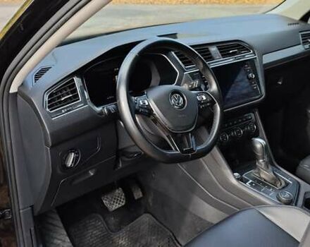 Чорний Фольксваген Тігуан, об'ємом двигуна 1.98 л та пробігом 314 тис. км за 15200 $, фото 33 на Automoto.ua