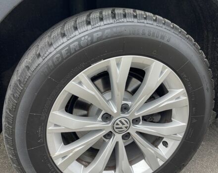 Черный Фольксваген Тигуан, объемом двигателя 2 л и пробегом 129 тыс. км за 19000 $, фото 21 на Automoto.ua