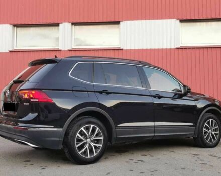 Черный Фольксваген Тигуан, объемом двигателя 2 л и пробегом 78 тыс. км за 14900 $, фото 4 на Automoto.ua