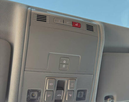 Черный Фольксваген Тигуан, объемом двигателя 2 л и пробегом 231 тыс. км за 16300 $, фото 23 на Automoto.ua