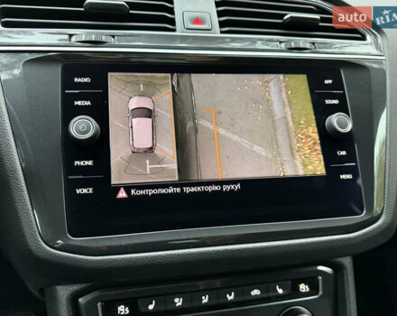 Фольксваген Тигуан 2019 в Киеве на Automoto.ua Черный Фольксваген Тигуан, объемом двигателя 2 л и пробегом 120 тыс. км за 32799 $, фото 100 на Automoto.ua