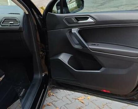 Чорний Фольксваген Тігуан, об'ємом двигуна 1.98 л та пробігом 314 тис. км за 15200 $, фото 37 на Automoto.ua