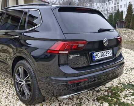 Черный Фольксваген Тигуан, объемом двигателя 2 л и пробегом 82 тыс. км за 21500 $, фото 12 на Automoto.ua