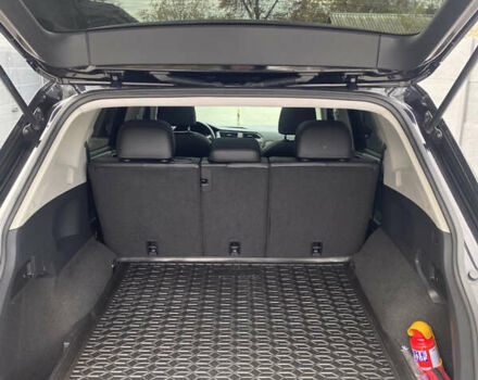 Черный Фольксваген Тигуан, объемом двигателя 1.98 л и пробегом 135 тыс. км за 19500 $, фото 13 на Automoto.ua