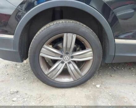 Черный Фольксваген Тигуан, объемом двигателя 2 л и пробегом 67 тыс. км за 5000 $, фото 17 на Automoto.ua