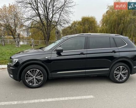 Чорний Фольксваген Тігуан, об'ємом двигуна 2 л та пробігом 124 тис. км за 19500 $, фото 69 на Automoto.ua