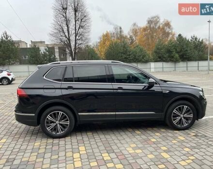 Чорний Фольксваген Тігуан, об'ємом двигуна 2 л та пробігом 124 тис. км за 19500 $, фото 15 на Automoto.ua