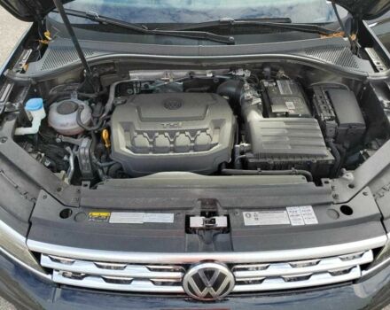 Черный Фольксваген Тигуан, объемом двигателя 0 л и пробегом 29 тыс. км за 12000 $, фото 10 на Automoto.ua