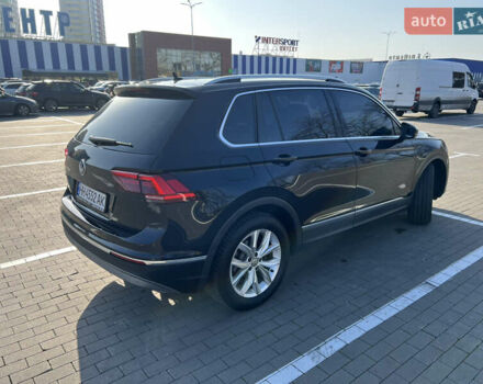 Черный Фольксваген Тигуан, объемом двигателя 2 л и пробегом 67 тыс. км за 26500 $, фото 9 на Automoto.ua