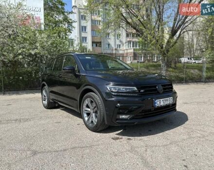 Черный Фольксваген Тигуан, объемом двигателя 1.98 л и пробегом 124 тыс. км за 32999 $, фото 5 на Automoto.ua