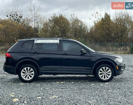 Черный Фольксваген Тигуан, объемом двигателя 2 л и пробегом 160 тыс. км за 12000 $, фото 6 на Automoto.ua