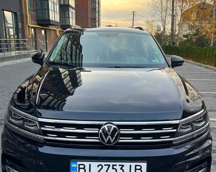 Черный Фольксваген Тигуан, объемом двигателя 2 л и пробегом 133 тыс. км за 22000 $, фото 1 на Automoto.ua