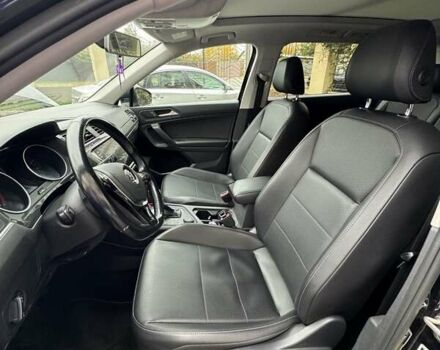 Чорний Фольксваген Тігуан, об'ємом двигуна 1.98 л та пробігом 199 тис. км за 17100 $, фото 8 на Automoto.ua