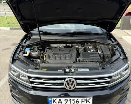 Черный Фольксваген Тигуан, объемом двигателя 1.98 л и пробегом 78 тыс. км за 25500 $, фото 32 на Automoto.ua