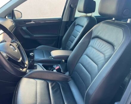 Черный Фольксваген Тигуан, объемом двигателя 2 л и пробегом 35 тыс. км за 17800 $, фото 7 на Automoto.ua