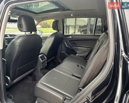 Черный Фольксваген Тигуан, объемом двигателя 2 л и пробегом 43 тыс. км за 19650 $, фото 21 на Automoto.ua