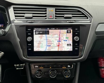 Черный Фольксваген Тигуан, объемом двигателя 2 л и пробегом 102 тыс. км за 18500 $, фото 9 на Automoto.ua