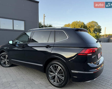 Черный Фольксваген Тигуан, объемом двигателя 2 л и пробегом 231 тыс. км за 16300 $, фото 46 на Automoto.ua