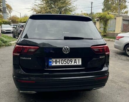 Чорний Фольксваген Тігуан, об'ємом двигуна 1.98 л та пробігом 199 тис. км за 17100 $, фото 3 на Automoto.ua
