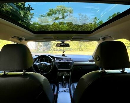 Черный Фольксваген Тигуан, объемом двигателя 2 л и пробегом 112 тыс. км за 19500 $, фото 5 на Automoto.ua