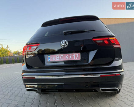 Черный Фольксваген Тигуан, объемом двигателя 2 л и пробегом 231 тыс. км за 16300 $, фото 60 на Automoto.ua