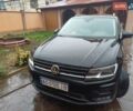 Чорний Фольксваген Тігуан, об'ємом двигуна 1.97 л та пробігом 220 тис. км за 23500 $, фото 2 на Automoto.ua