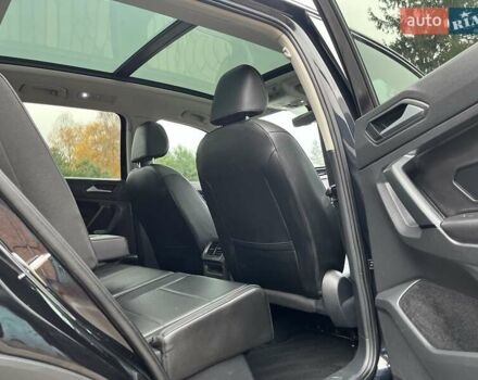 Чорний Фольксваген Тігуан, об'ємом двигуна 2 л та пробігом 124 тис. км за 19500 $, фото 50 на Automoto.ua