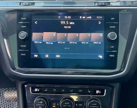 Черный Фольксваген Тигуан, объемом двигателя 2 л и пробегом 133 тыс. км за 22000 $, фото 10 на Automoto.ua