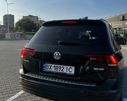 Черный Фольксваген Тигуан, объемом двигателя 1.98 л и пробегом 101 тыс. км за 15300 $, фото 11 на Automoto.ua