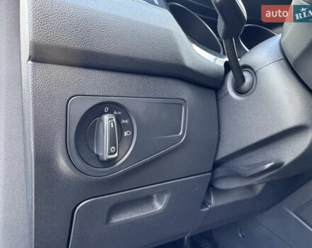 Чорний Фольксваген Тігуан, об'ємом двигуна 2 л та пробігом 109 тис. км за 18950 $, фото 18 на Automoto.ua