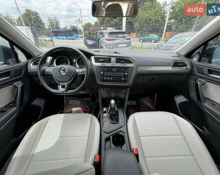 Черный Фольксваген Тигуан, объемом двигателя 1.98 л и пробегом 86 тыс. км за 18800 $, фото 9 на Automoto.ua