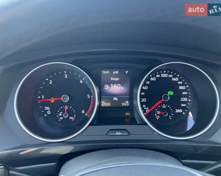 Черный Фольксваген Тигуан, объемом двигателя 2 л и пробегом 67 тыс. км за 26500 $, фото 33 на Automoto.ua