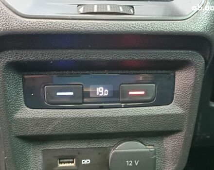 Черный Фольксваген Тигуан, объемом двигателя 2 л и пробегом 190 тыс. км за 23200 $, фото 33 на Automoto.ua