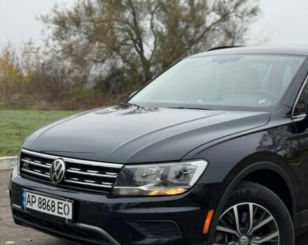 Черный Фольксваген Тигуан, объемом двигателя 2 л и пробегом 77 тыс. км за 503 $, фото 2 на Automoto.ua