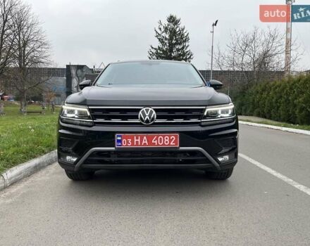 Чорний Фольксваген Тігуан, об'ємом двигуна 2 л та пробігом 124 тис. км за 19500 $, фото 111 на Automoto.ua