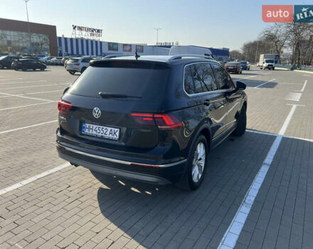 Черный Фольксваген Тигуан, объемом двигателя 2 л и пробегом 67 тыс. км за 26500 $, фото 10 на Automoto.ua