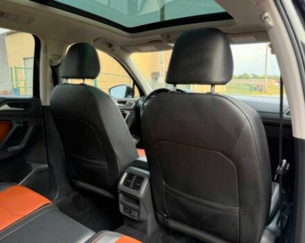 Черный Фольксваген Тигуан, объемом двигателя 2 л и пробегом 33 тыс. км за 8800 $, фото 13 на Automoto.ua