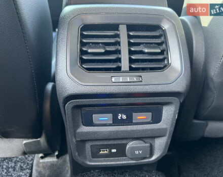 Черный Фольксваген Тигуан, объемом двигателя 2 л и пробегом 67 тыс. км за 26500 $, фото 26 на Automoto.ua