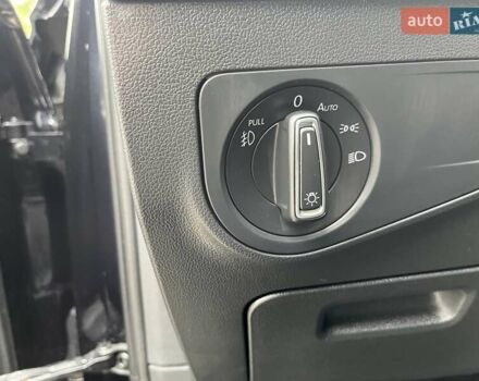 Чорний Фольксваген Тігуан, об'ємом двигуна 2 л та пробігом 124 тис. км за 19500 $, фото 31 на Automoto.ua