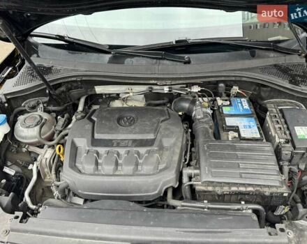 Чорний Фольксваген Тігуан, об'ємом двигуна 1.98 л та пробігом 199 тис. км за 17100 $, фото 7 на Automoto.ua