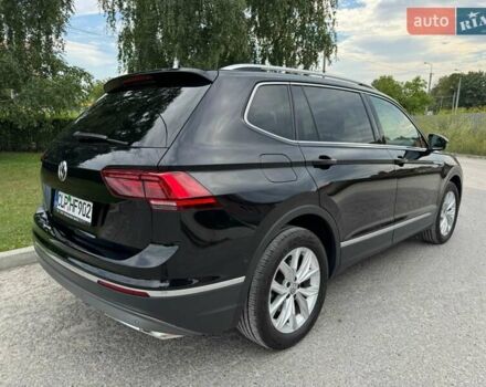 Чорний Фольксваген Тігуан, об'ємом двигуна 2 л та пробігом 223 тис. км за 27799 $, фото 12 на Automoto.ua