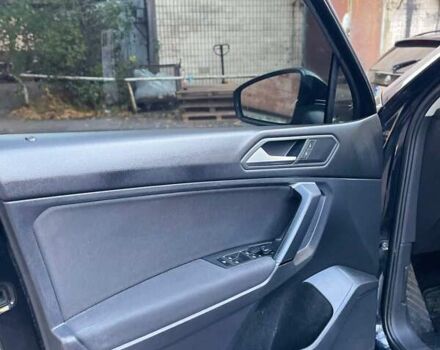 Черный Фольксваген Тигуан, объемом двигателя 1.98 л и пробегом 89 тыс. км за 18500 $, фото 61 на Automoto.ua