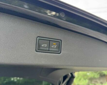 Чорний Фольксваген Тігуан, об'ємом двигуна 2 л та пробігом 223 тис. км за 27799 $, фото 17 на Automoto.ua