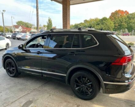 Чорний Фольксваген Тігуан, об'ємом двигуна 2 л та пробігом 43 тис. км за 12200 $, фото 3 на Automoto.ua