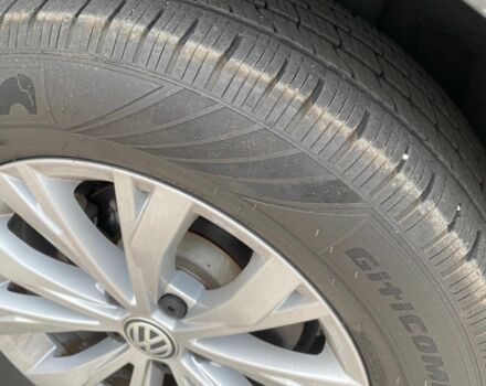 Чорний Фольксваген Тігуан, об'ємом двигуна 2 л та пробігом 66 тис. км за 19499 $, фото 10 на Automoto.ua