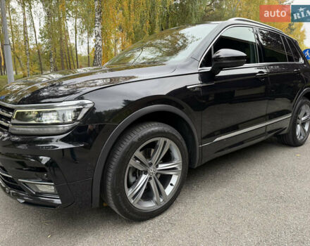 Фольксваген Тигуан 2019 в Киеве на Automoto.ua Черный Фольксваген Тигуан, объемом двигателя 2 л и пробегом 120 тыс. км за 32799 $, фото 13 на Automoto.ua